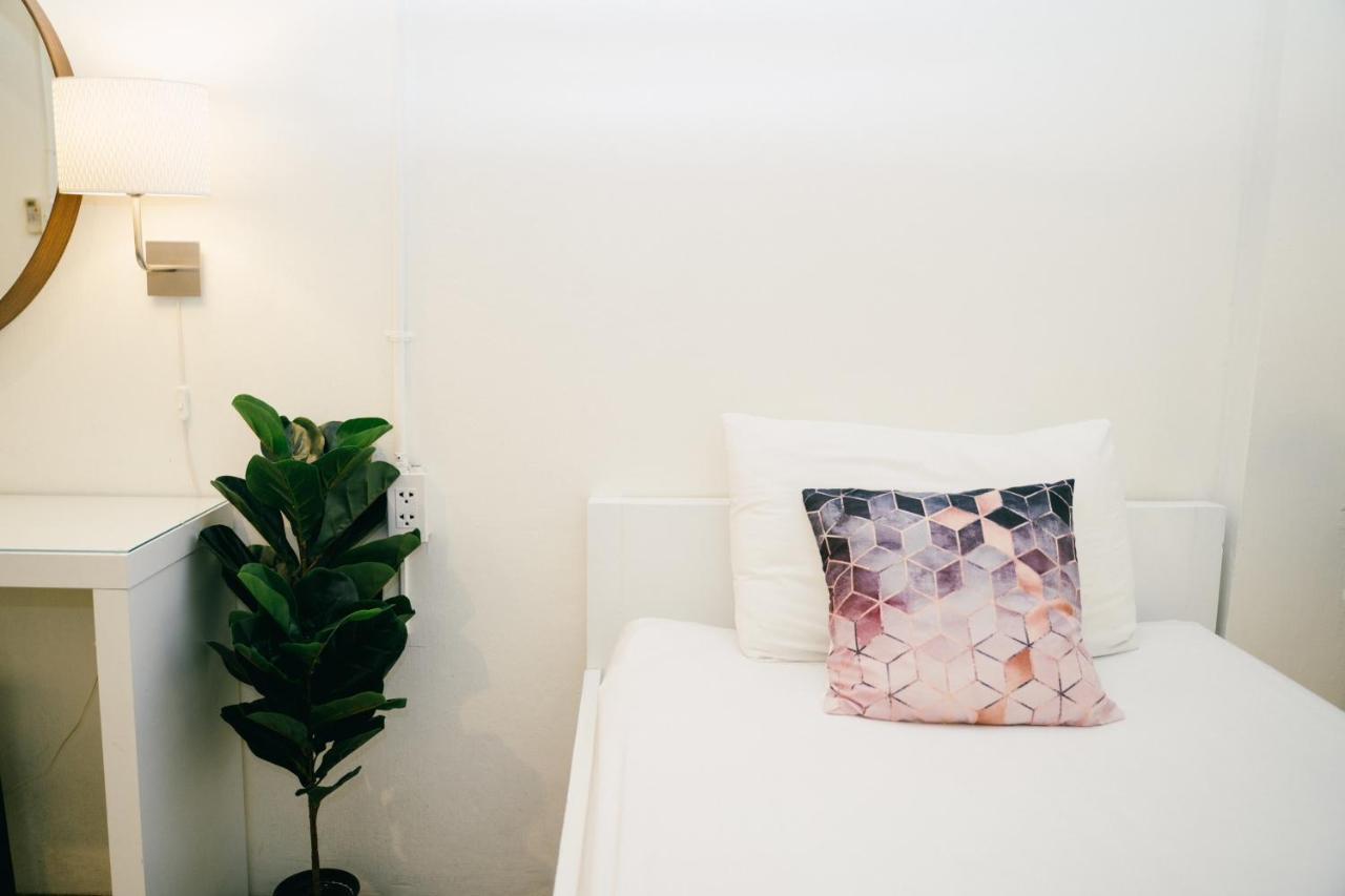 Hq Hostel Silom Bangkok Extérieur photo