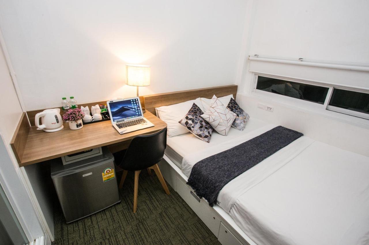 Hq Hostel Silom Bangkok Extérieur photo