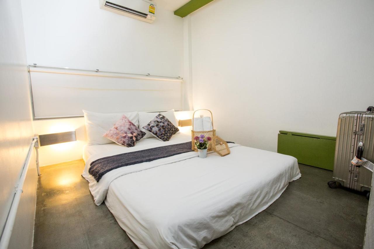 Hq Hostel Silom Bangkok Extérieur photo